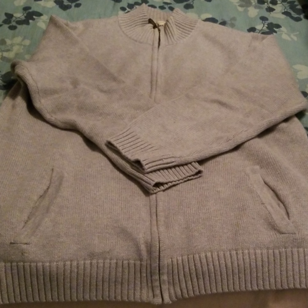 Nwot mens LLBean sweater